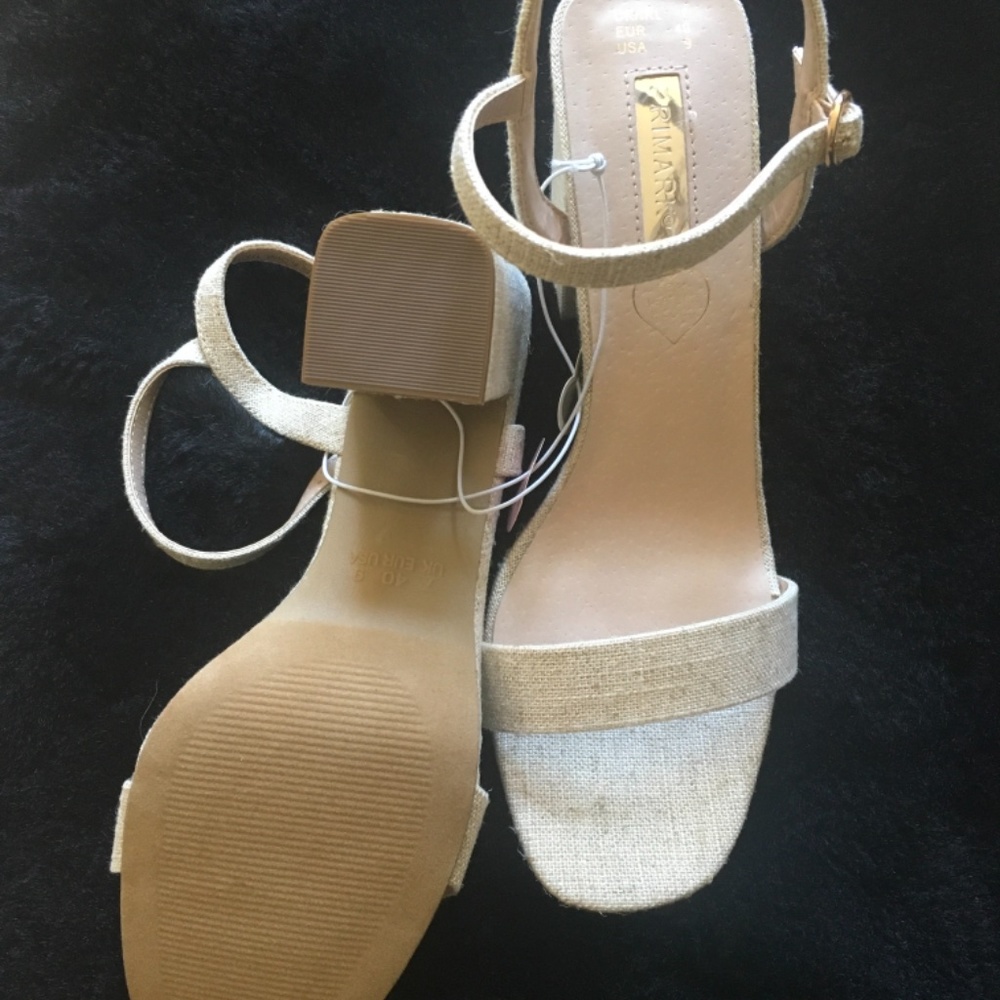 Heeled sandals - Picture 4 of 5